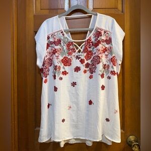 Maurices Red and Green Floral Top NWT
